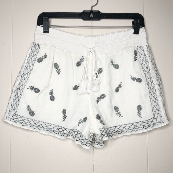 J. Crew Pants - J CREW Pineapple Embroidered White Tassel Shorts S